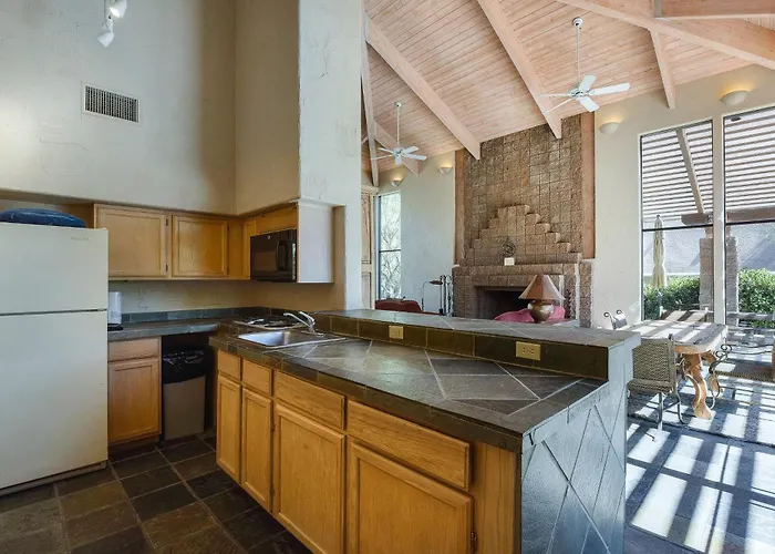 Canyon Oasis- Canyon View #3214